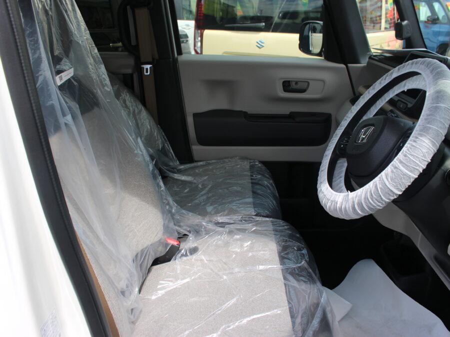 NBOX　ベースグレード