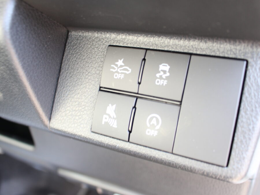 ムーヴキャンバス　ストライプスG　ナビ付き