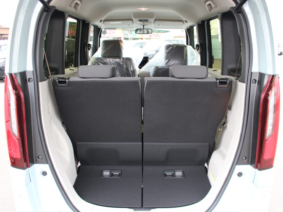 NBOXファッションスタイル