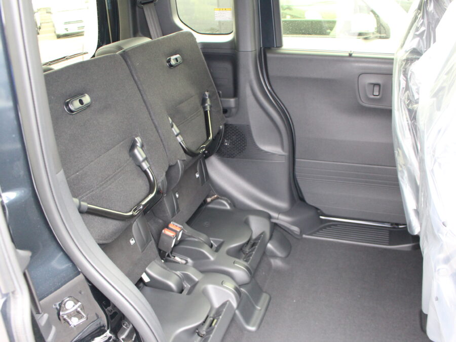 NBOXカスタム　ターボ