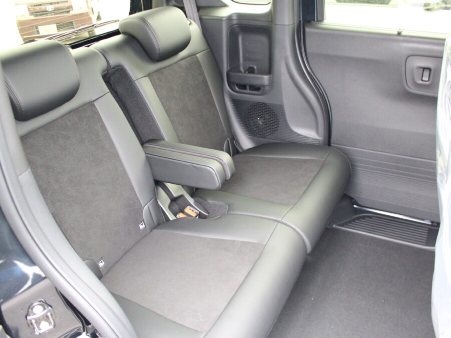 NBOXカスタム　ターボ