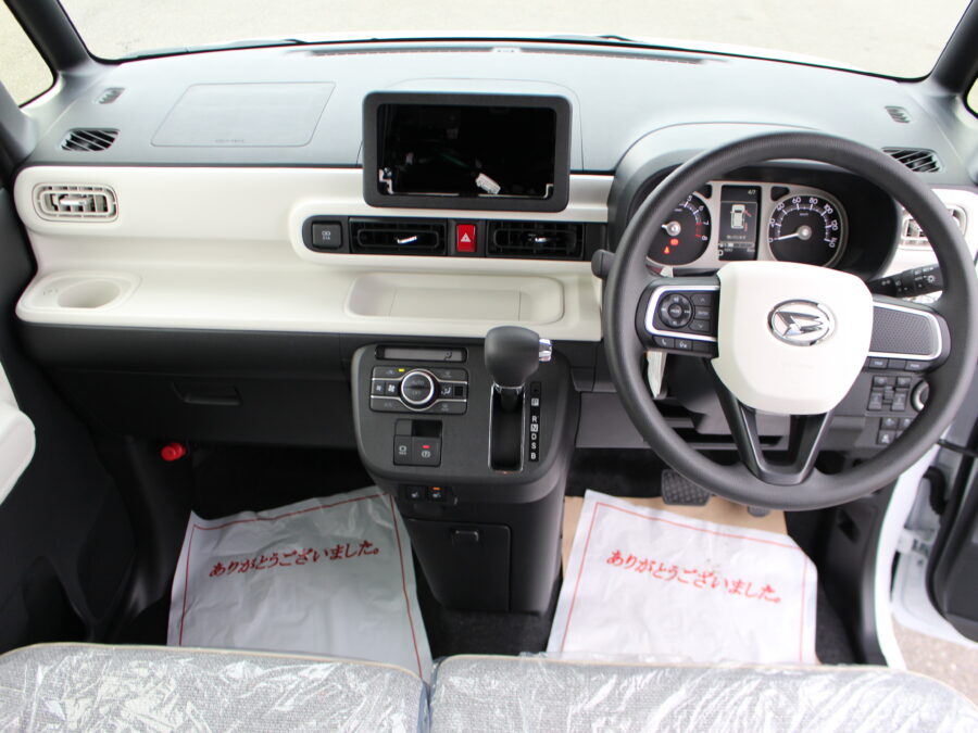 ムーヴキャンバス　ストライプスＧ