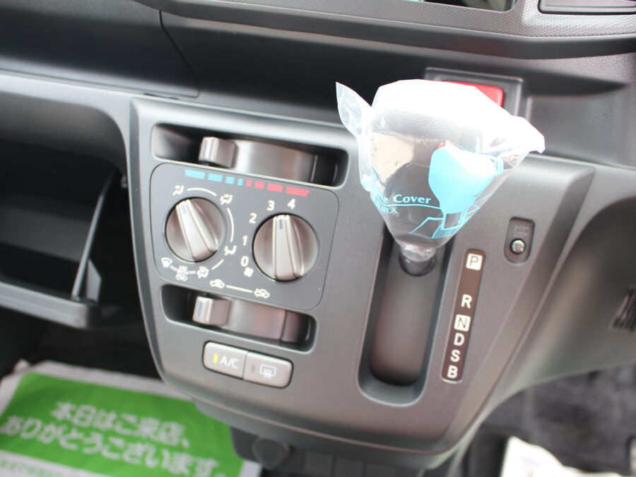 ミライース　L　SA3