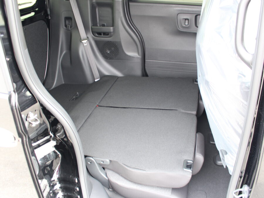 NBOX カスタム　ベースグレード