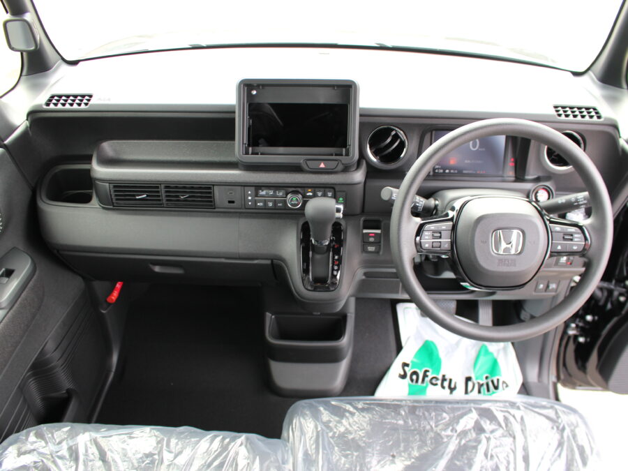 NBOX カスタム　ベースグレード