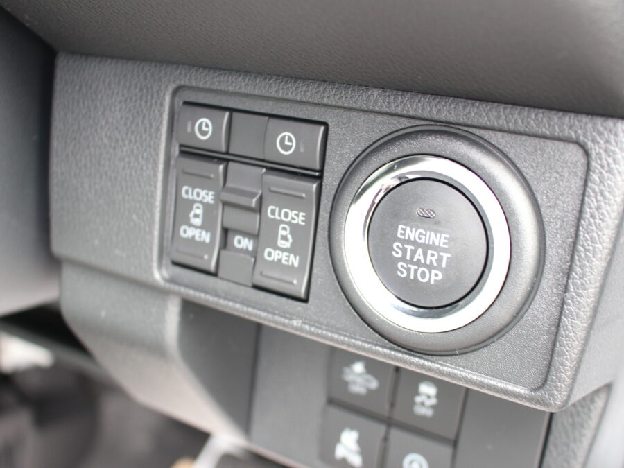 ムーヴキャンバス　ストライプスG