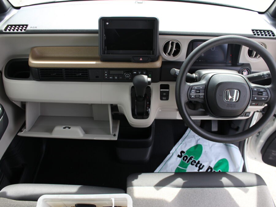 NBOX ベースグレード