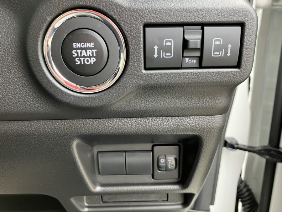 スペーシア　ハイブリッドX