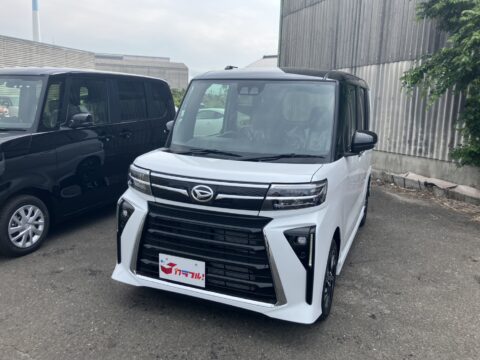 タントカスタム　Xリミテッド　9インチディスプレイオーディオ付