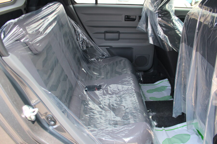 タフト　X
