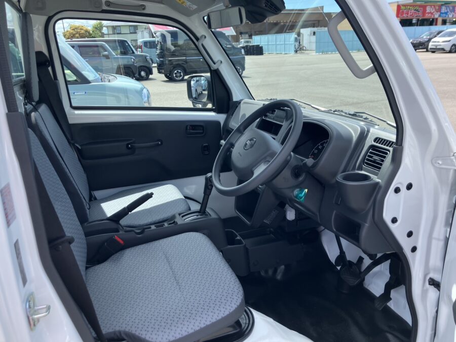 クリッパートラック　DX　2WD　AT