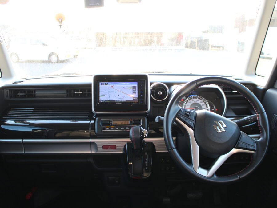 スペーシアカスタム　XS